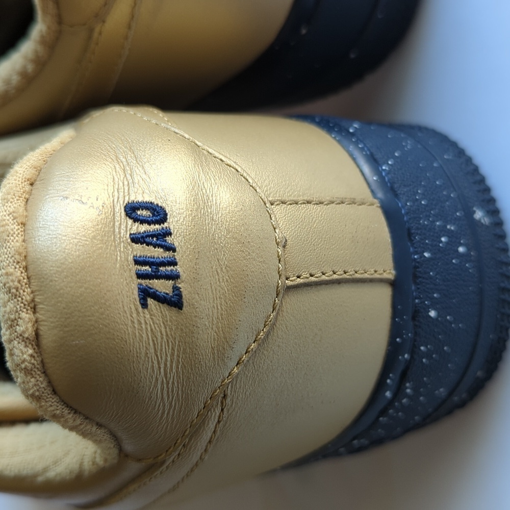 NikeiD Custom Designed Gold and Black Sneakers 2015 Size 8.5 - Picture 6 of 16